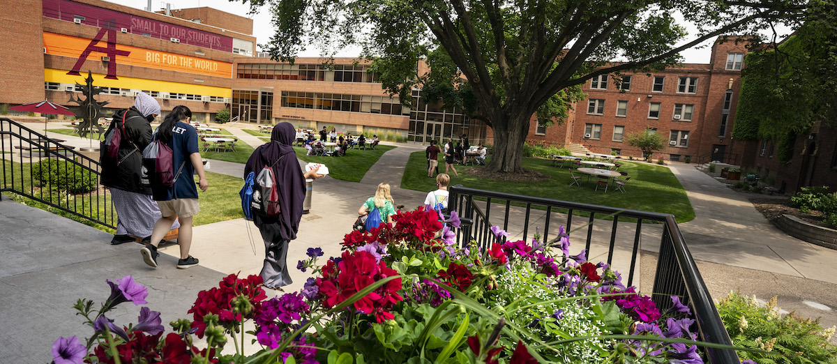 Augsburg Students on the quad